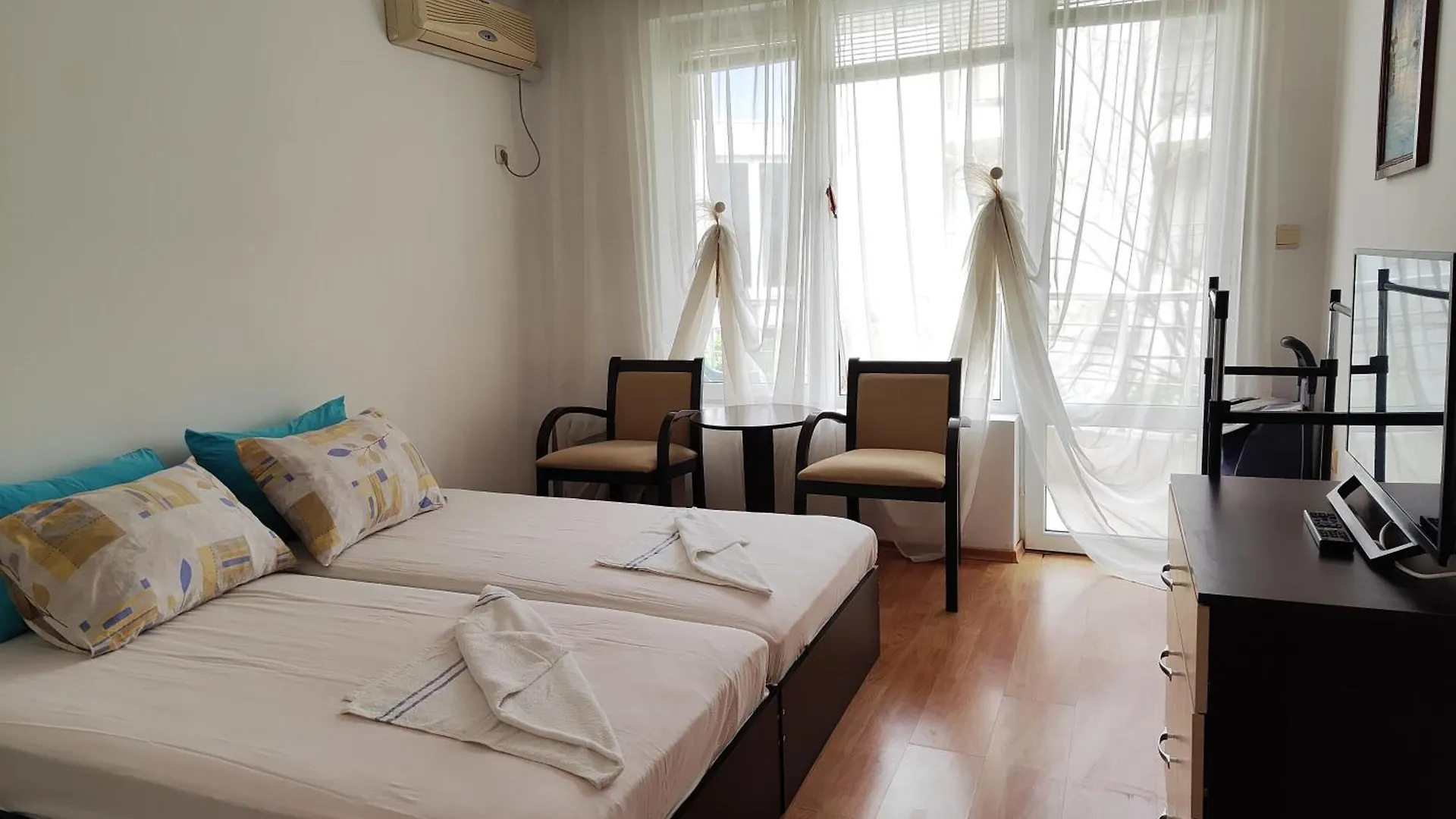 Nev Apartment Burgas City